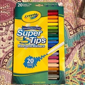 Crayola Super Tips Washable Markers - 20 Vibrant Colors